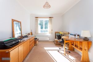 Bedroom- click for photo gallery